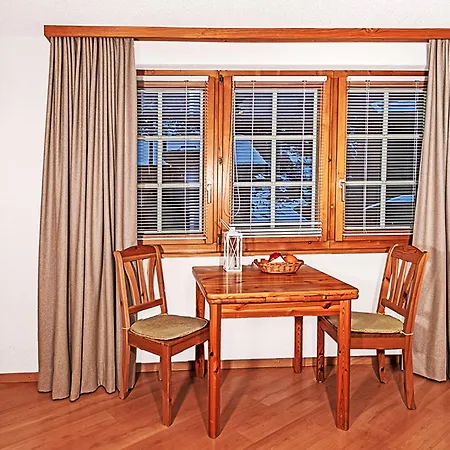 Laurin-1 By Interhome Lägenhet